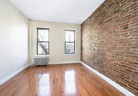 4th image of 233 E 77th St #19S