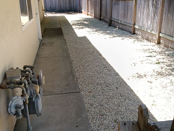 Entrance walkway. Recently refreshed.