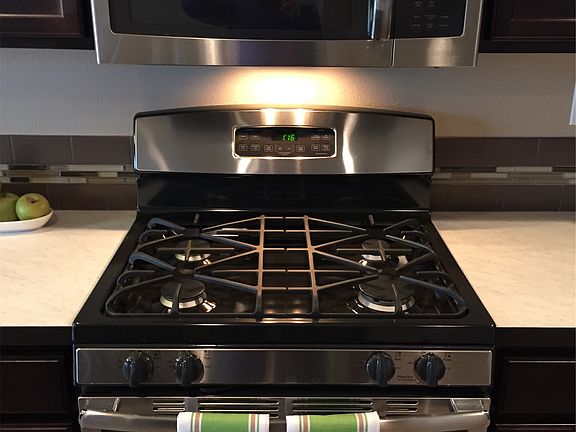 Gas Stove, brand new