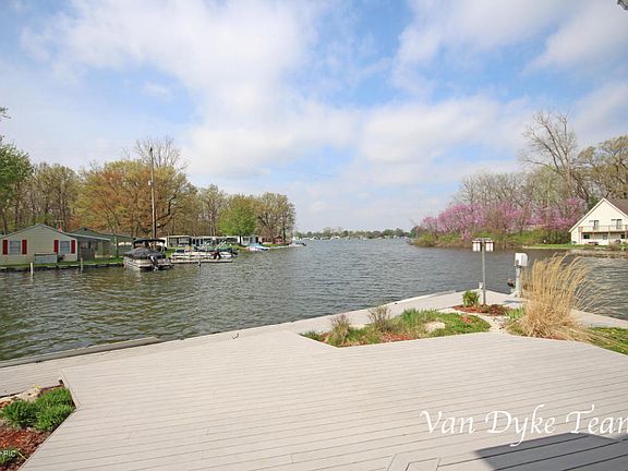 2nd image of 12011 Parkway Dr