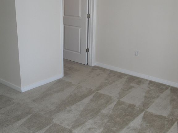 5th image of 4273 Llewellyn Ave APT 209