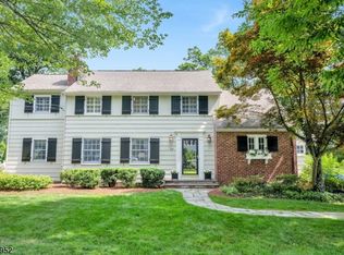 20 Meadowbrook Rd, Chatham, NJ 07928