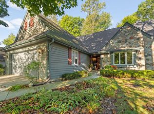 12409 N Golf Dr, Mequon, WI
