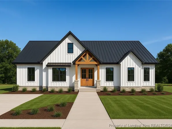 7082 Pocosin St, Fayetteville, NC 28312