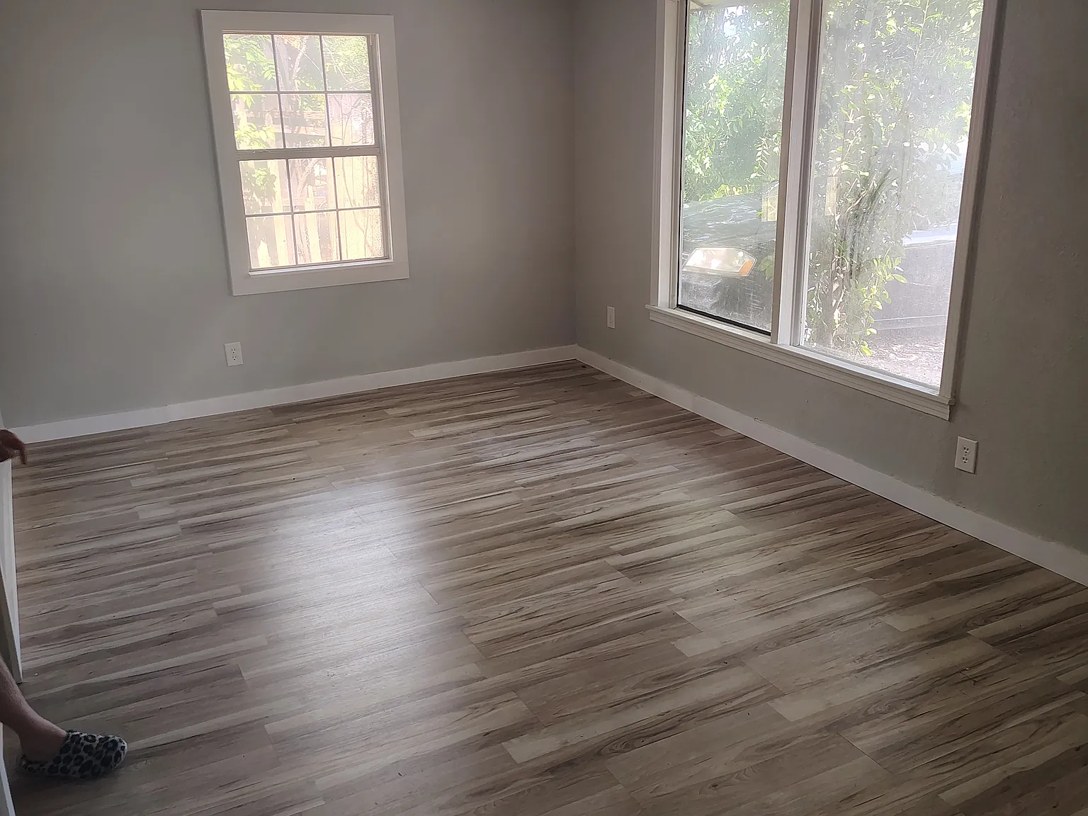 3 bed, 1150 sqft, $1,100 — Photo 2