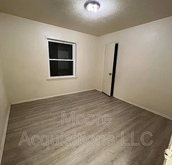 1435 S Rusk St — Photo 6