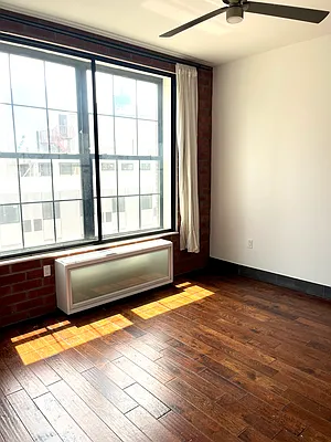 Rented by Chase Global Realty Corp | media 13