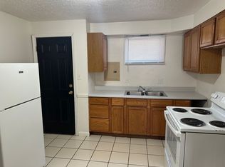 48 Crescent Dr, Struthers, OH 44471