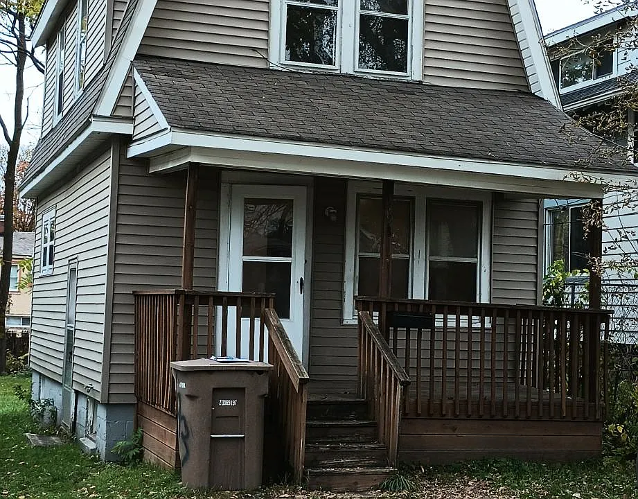 193 Beach St