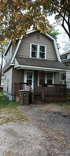 193 Beach St Photo 1