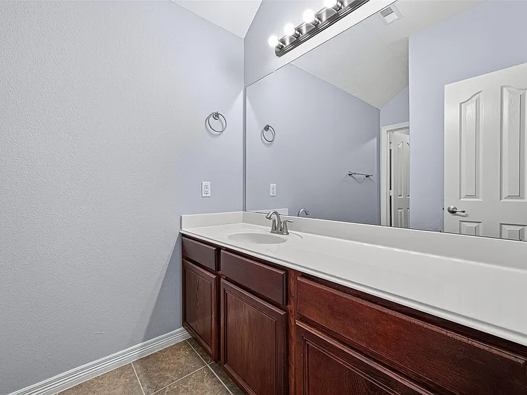 8910 Minola Oaks Dr — Photo 25