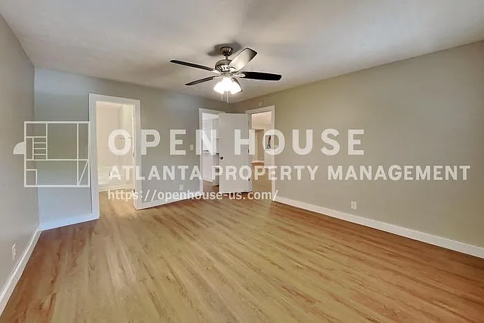 3753 Memorial Pkwy NW — Photo 8