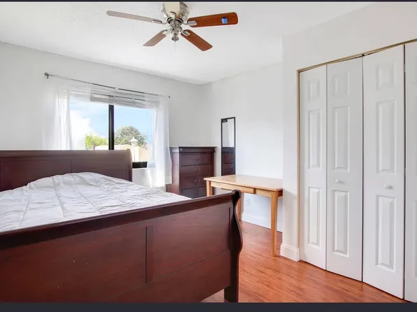 5 Corrie Pl, Boynton Beach, FL 33426