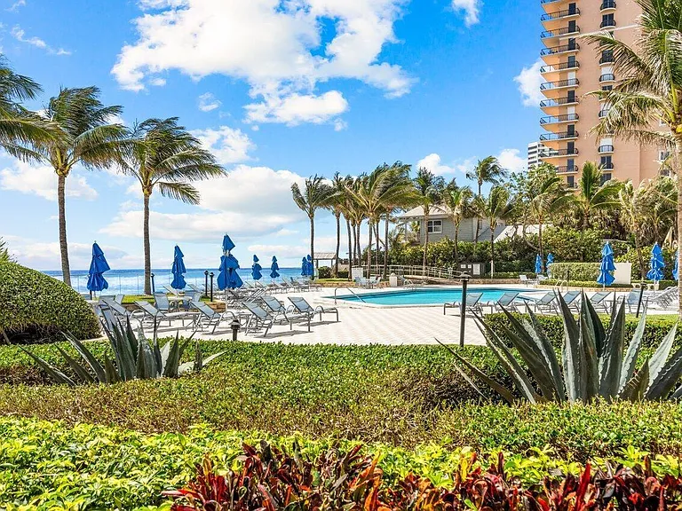 5200 N Ocean Dr #102 — Photo 4