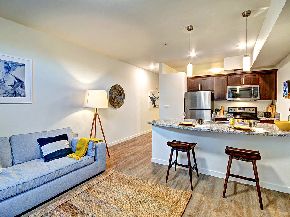 Emerald Crest Apartments