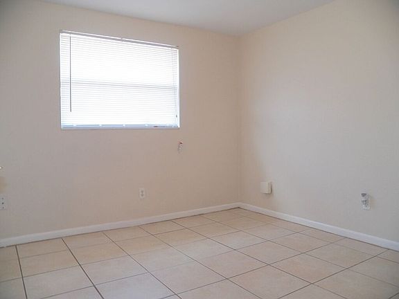 4th image of 4513 E Giddens Ave #4513B