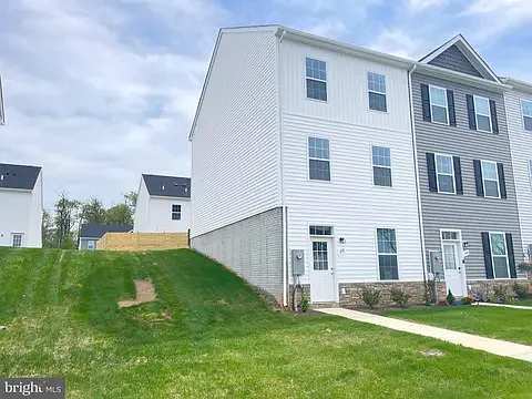 30 Snowdrop Ct Photo 1