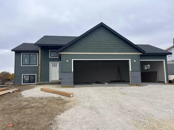 2237 Petersen Dr NW, Stewartville, MN 55976