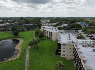 3241 Holiday Springs Blvd APT 401, Margate, FL 33063