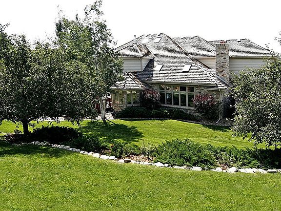 Beautiful backyard! Private, quiet 