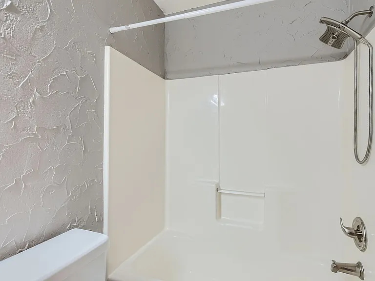 134 Bellair Dr — Photo 13