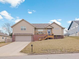 4452 W University St, Springfield, MO 65802