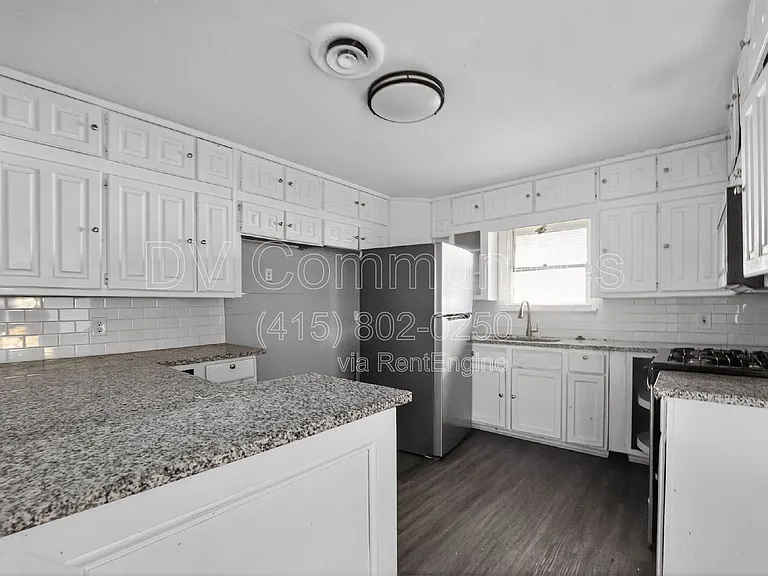 3901 Dakota Trl — Photo 27