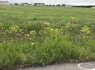 1102 Meadowlark Dr, Rhome, TX 76078