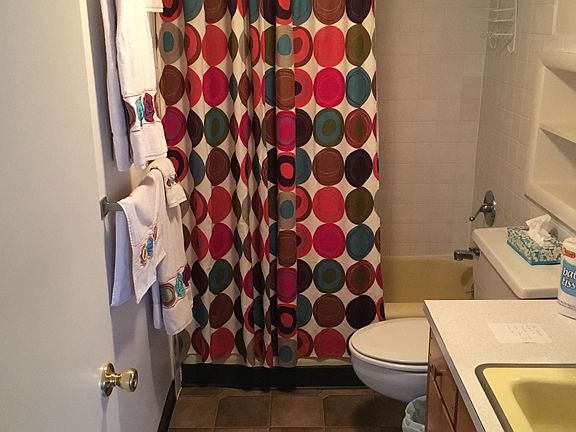 3rd image of 1738 Presque Isle Ave APT D