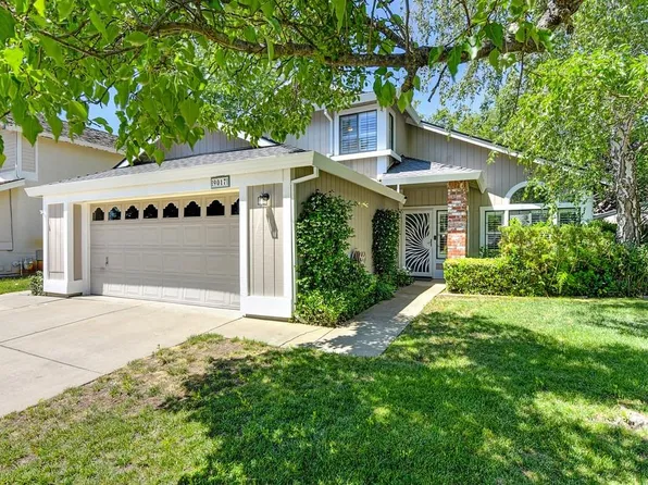 9017 Laguna Place Way, Elk Grove, CA 95758