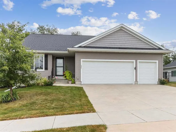 224 Kenneth Dr, Iowa City, IA 52245