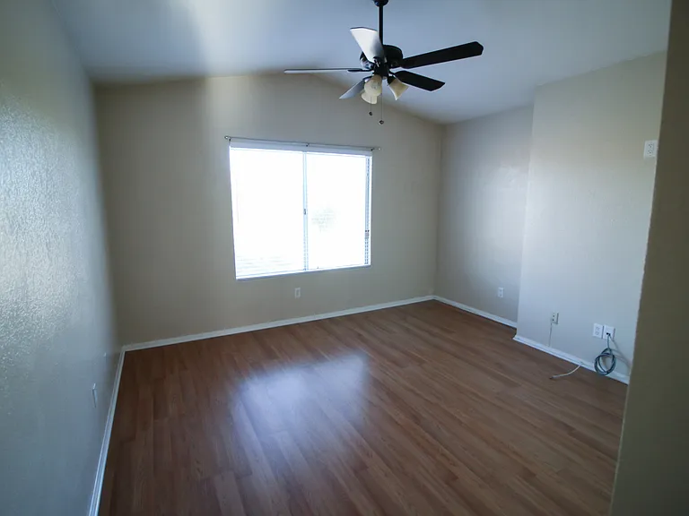 17716 Streamside Ln — Photo 13