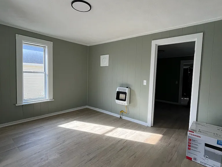 219 Haywood St — Photo 2