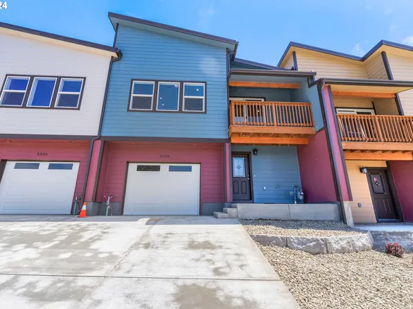 2338 Brooklyn Dr, Coos Bay, OR 97420