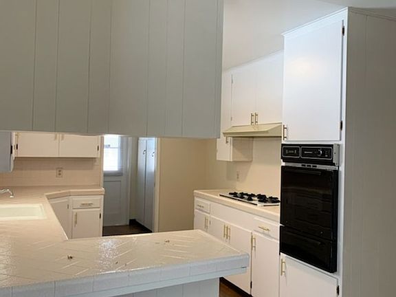 3rd image of 43231 San Mateo Way