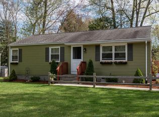 358 Acrebrook Dr, Northampton, MA 01062