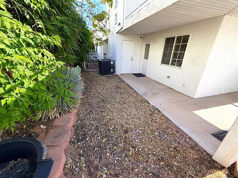 1200 Glen Canyon Dr #12 — Photo 25