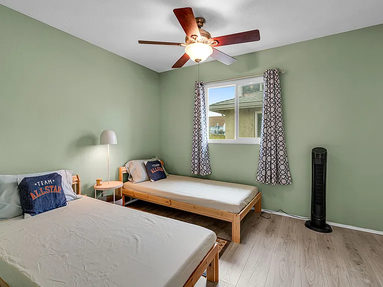 4523 College Way #H — Photo 19