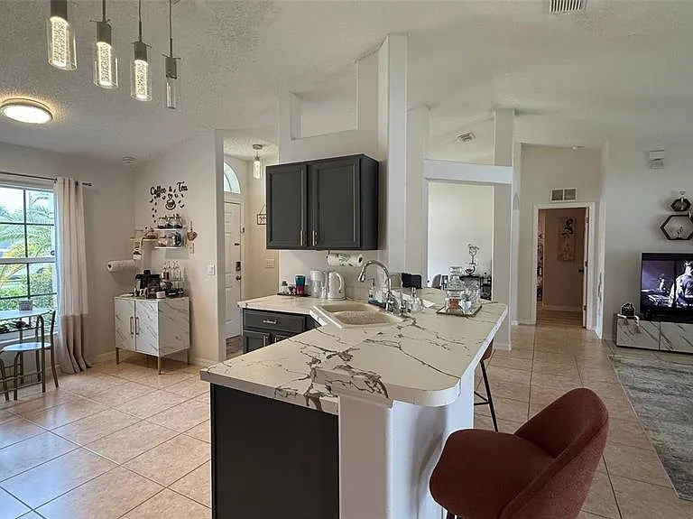 1381 Fallwood Dr — Photo 9
