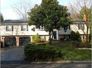 1530 Palm Ct, Pasadena, MD 21122