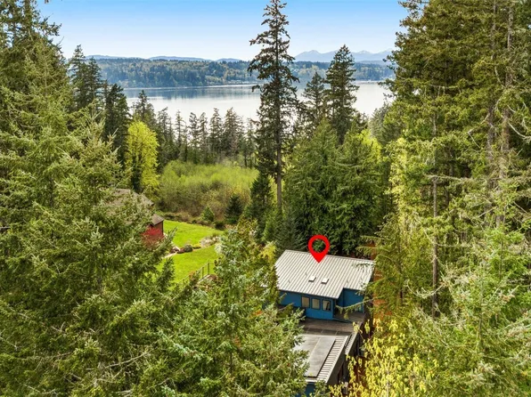 10143 Battle Point Drive NE, Bainbridge Island, WA 98110