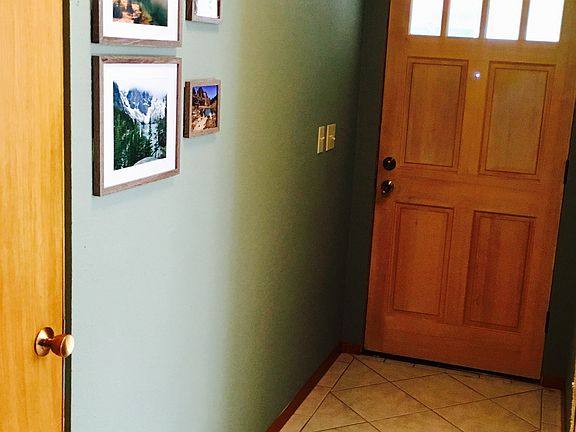  Tile entryway 
