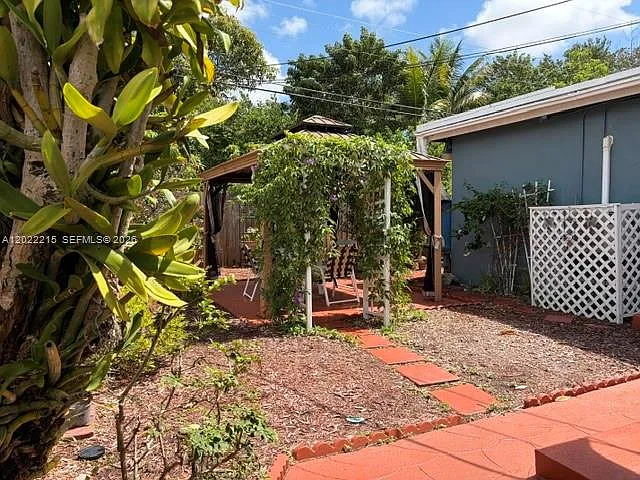 6215 SW 20th St — Photo 22