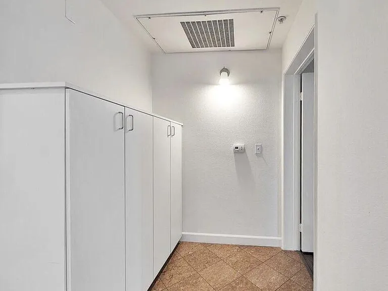 333 Westminster Ave #304 — Photo 9
