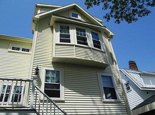2nd image of 154 Newport St