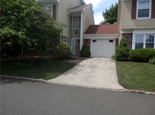 376C Stirling Dr, Monroe Township, NJ