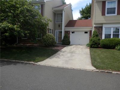 376C Stirling Dr, Monroe Township, NJ, 08831