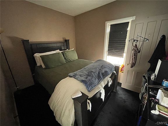 5th image of 410 Union Pl