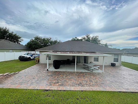 3rd image of 1521 Oak Valley Blvd