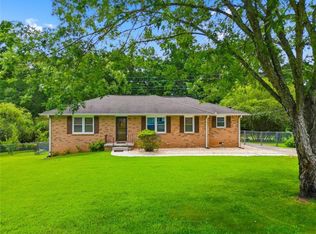 3283 Meadowview Ln SW, Marietta, GA 30008
